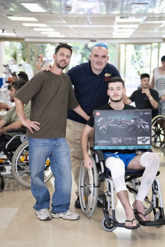 מחזירים אהבה, מאור איש הלגו ואלקנה בוחבוט