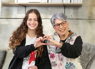 העסקת מטפלת סיעוד ישראלית – כמה זה עולה?