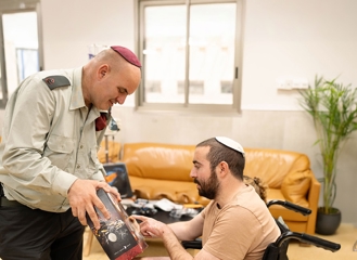 בונים מחדש: המסע המרגש של מאור כהן עם פצועי מלחמה