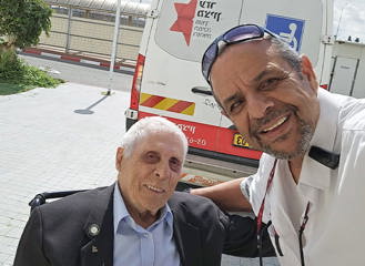 כל עוד נשמתי באפי: שליחותו של אריה איתני בן ה-99
