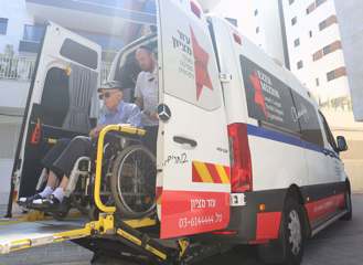עזר מציון בדרך: הכירו את נהגי האמבולנסים של 'עזר מציון'